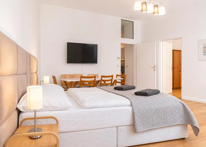 3br With Location In For Long Apartment Vienna