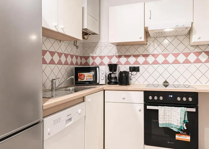 3br With Location In For Long Apartment